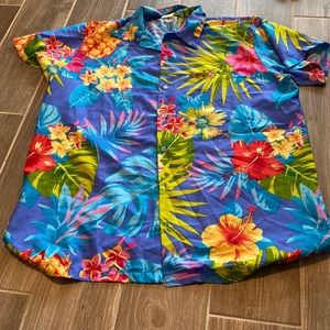 Men’s Hawaiian shirt